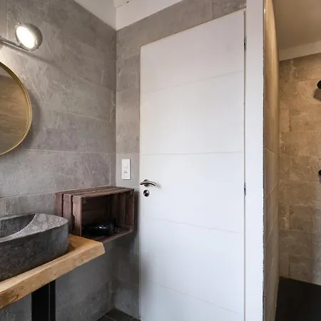 Melina - Jacuzzi - Maison Avec Cour Climatisee Proche Cite Medieval Carcassonne Exterior photo